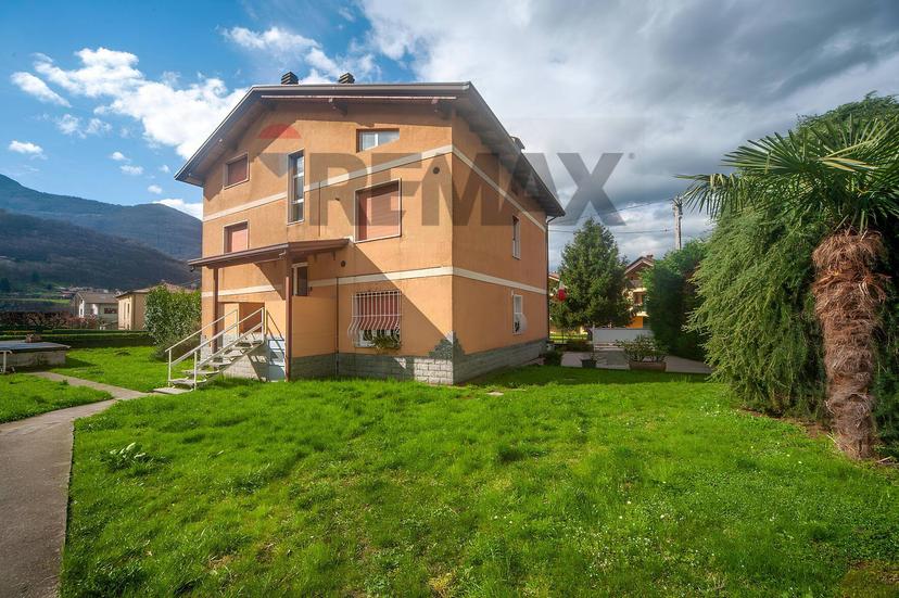Villa, Pian Camuno — foto 3 di 5