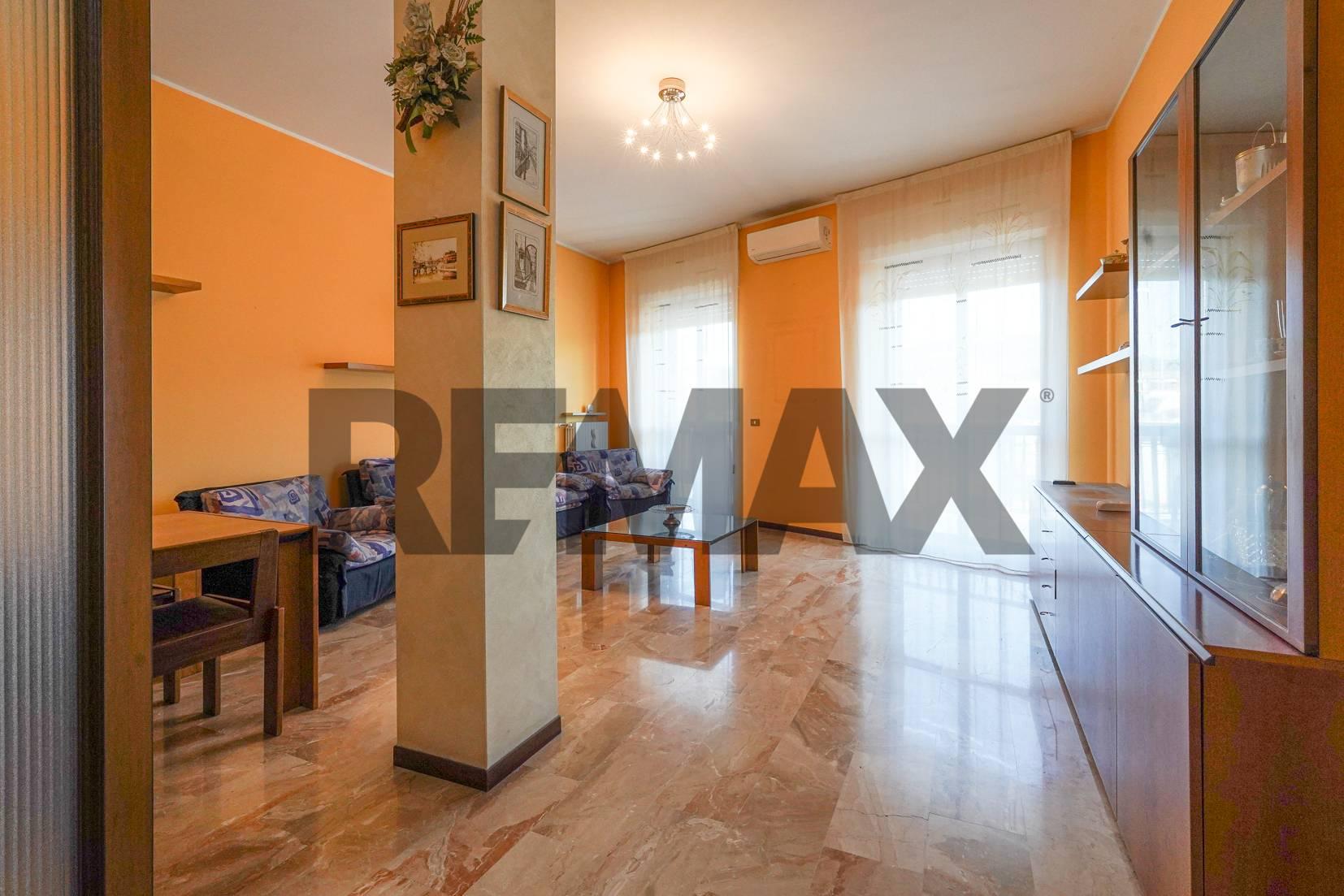 Trilocale in Via Europa Unita 1, Carvico