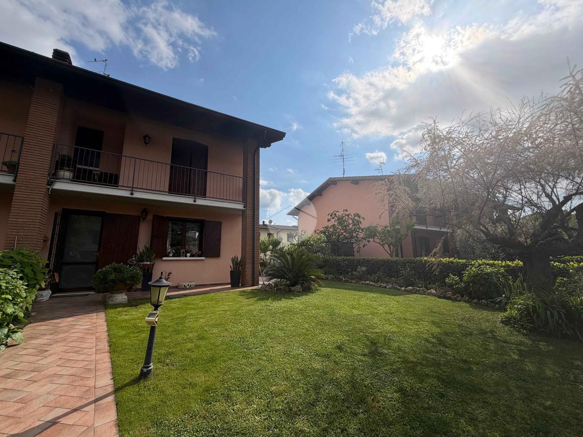 Villa in Via 2 Giugno 8, Rodengo Saiano