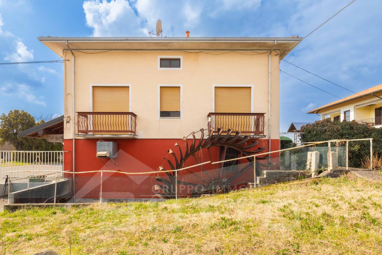 Casa indipendente in Località Molino Nuovo N 33, Fontaneto d'Agogna