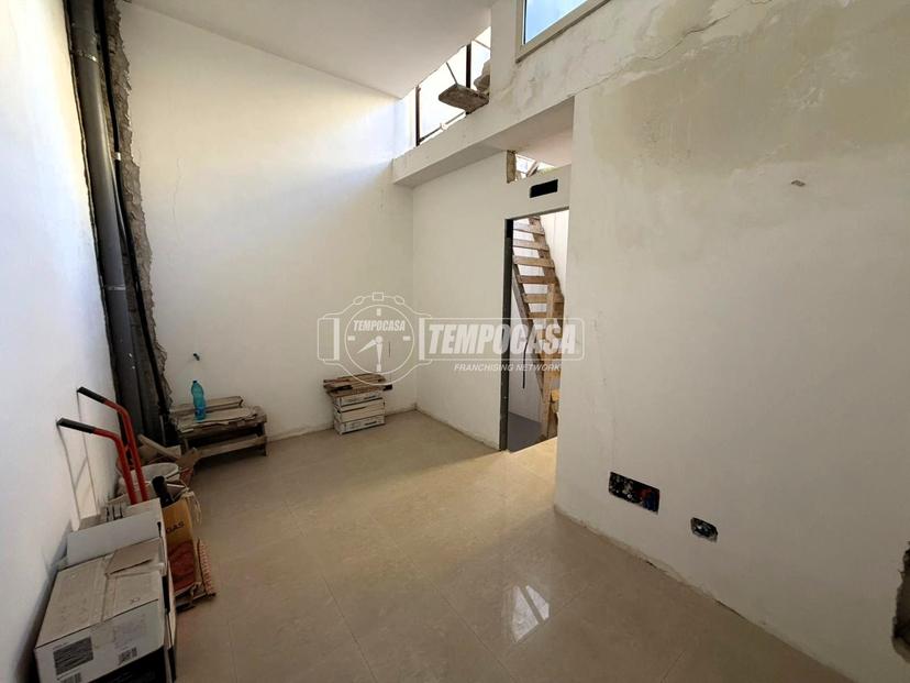 Casa indipendente in Via Calabrese, Mola di Bari — foto 3 di 5