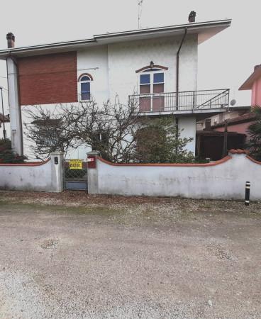 Villa bifamiliare in Via Eros Bolognesi, Copparo — foto 3 di 5