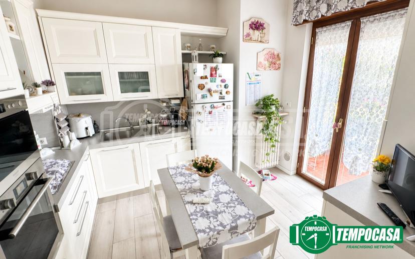 Trilocale in Via De Gasperi, Casorate Primo — foto 2 di 5