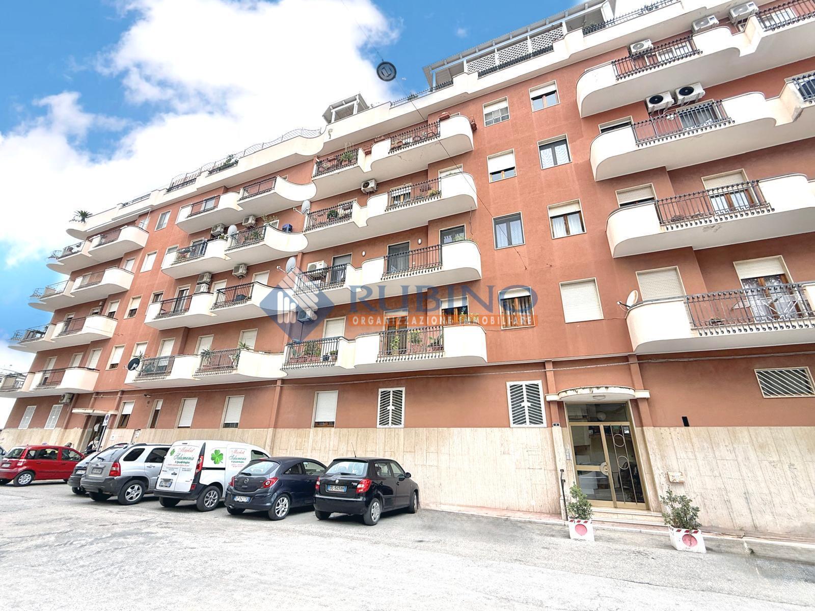 Quadrilocale in Via Ugo La Malfa 6, Trani