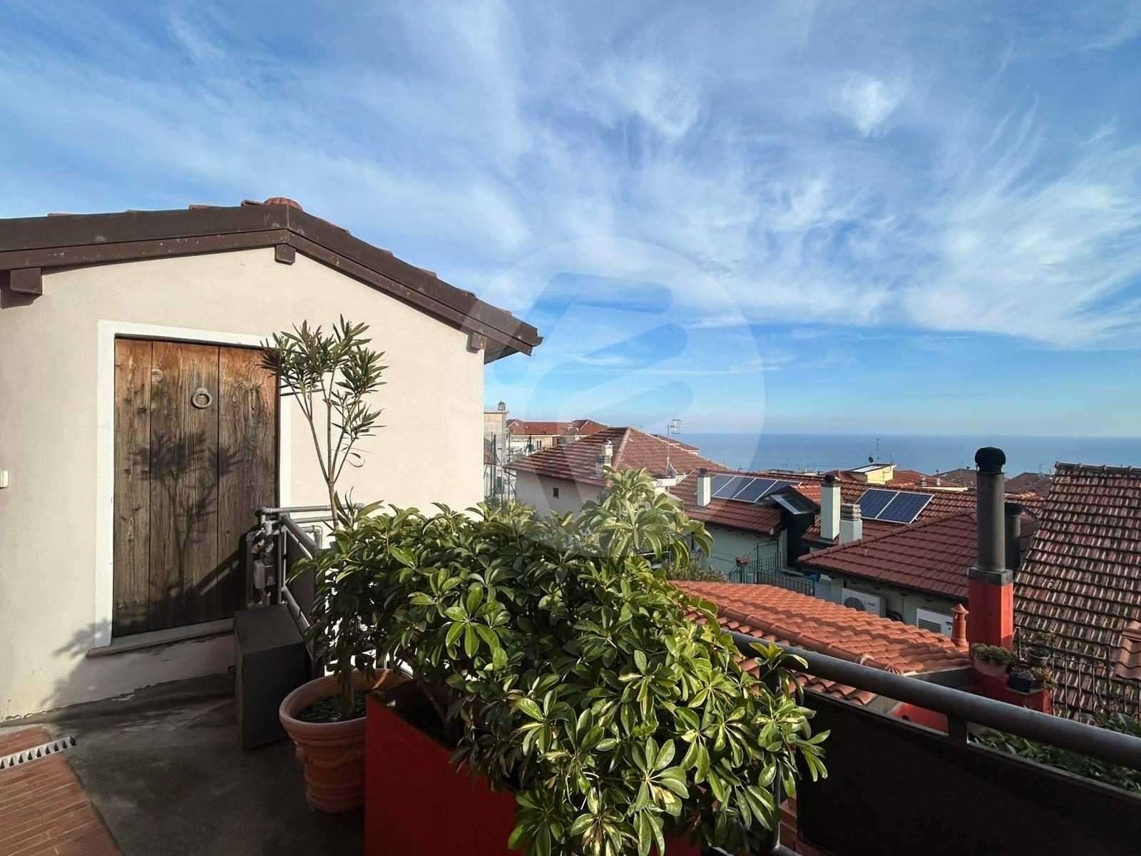 Loft in Via Vincenzo Pelle, Alassio