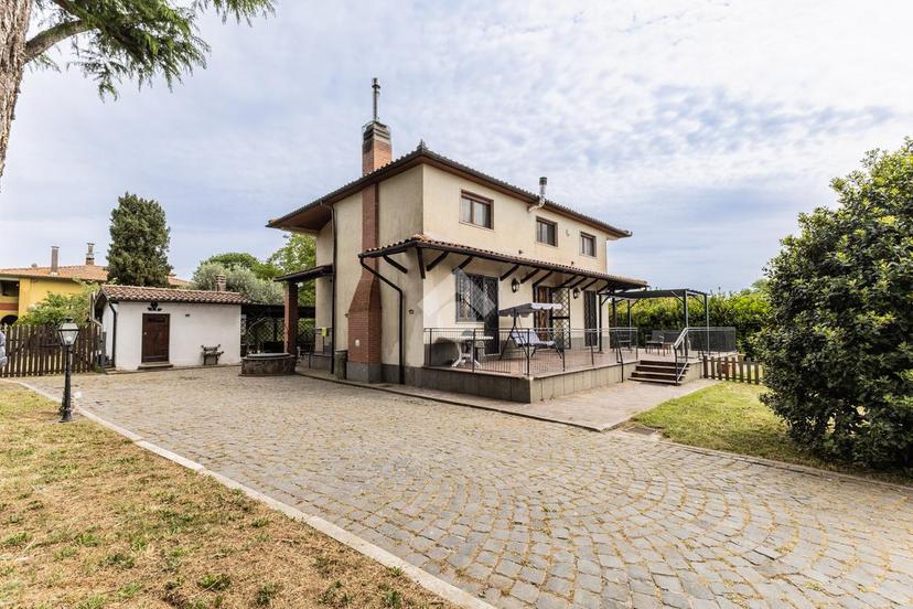 Villa in Viale delle Magnolie 28, Ronciglione — foto 4 di 5