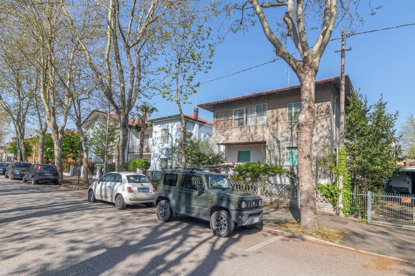 Casa indipendente in Viale C. Menotti 9, Cesenatico — foto 5 di 5
