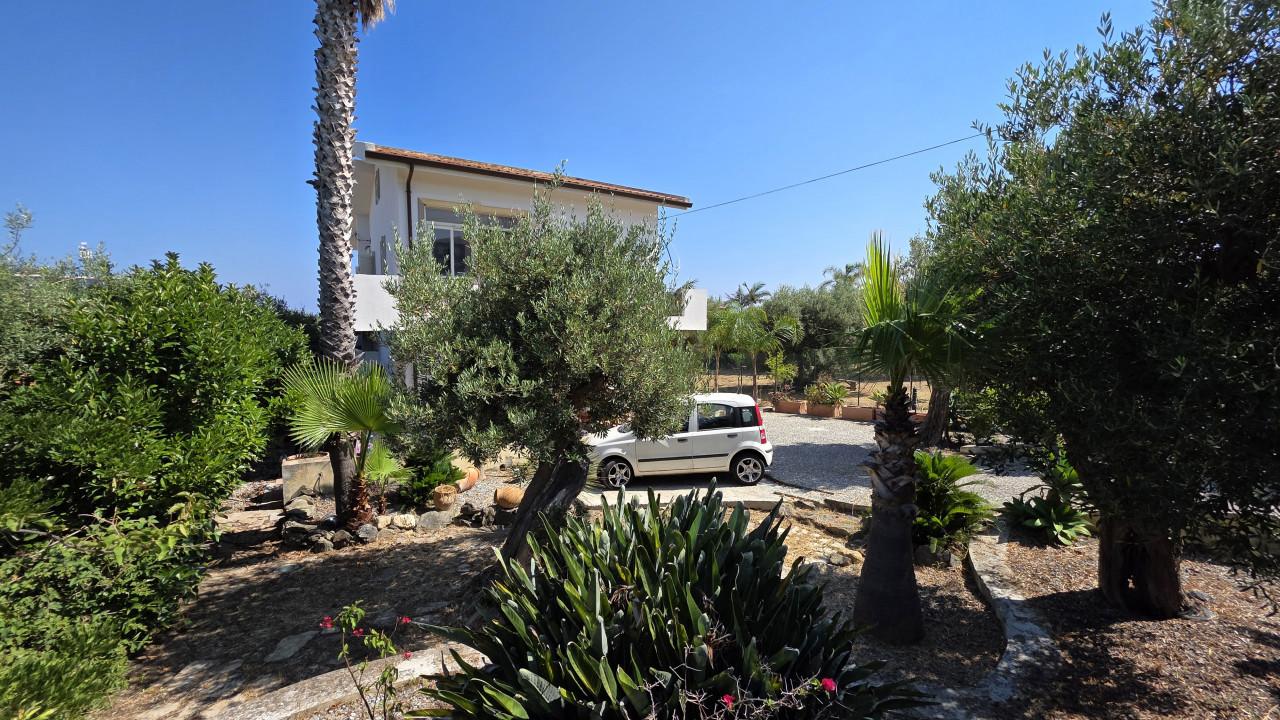 Villa in Via Salita Monte Trino Snc, Milazzo