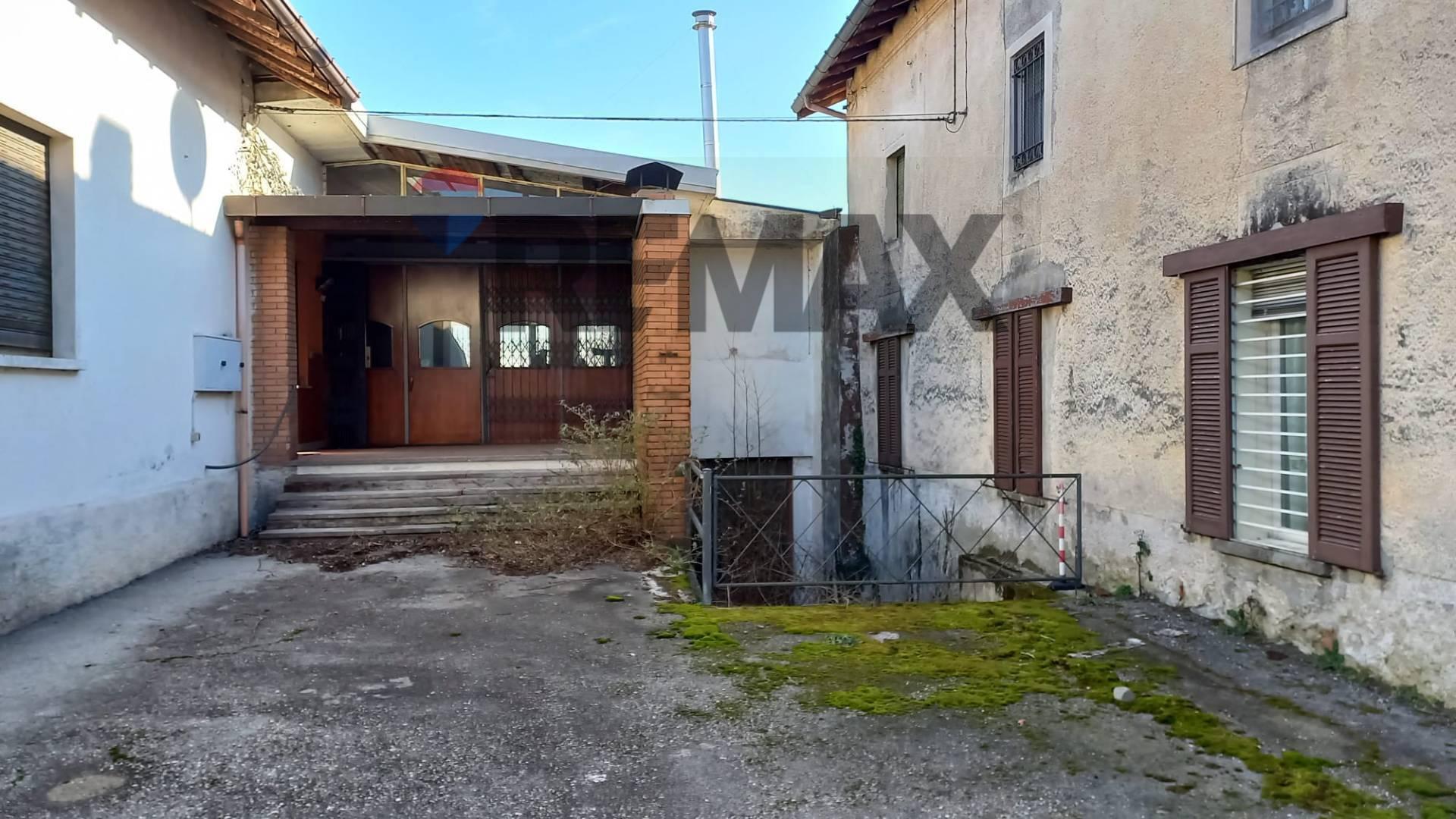 Casa indipendente in Via Cappelletta 2, Vergiate
