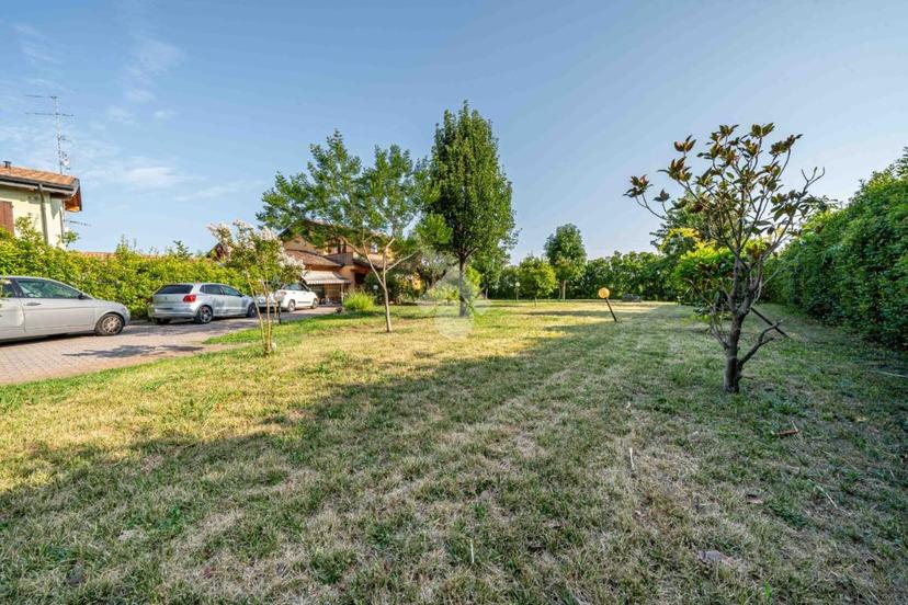 Villa in Via Vialato, Cadelbosco di Sopra — foto 3 di 5
