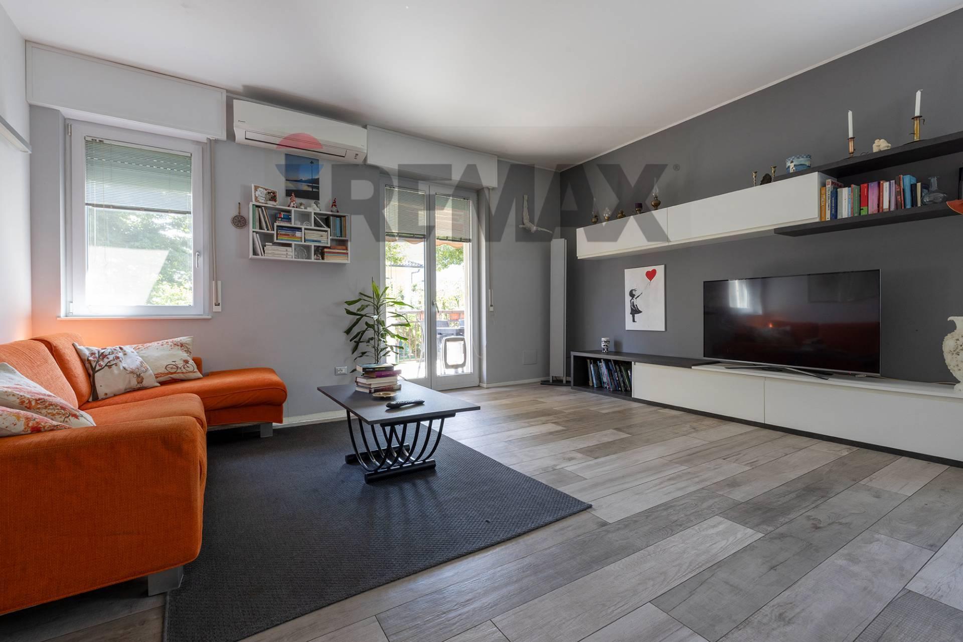 Trilocale in Via Gattoni 40, Porto Ceresio