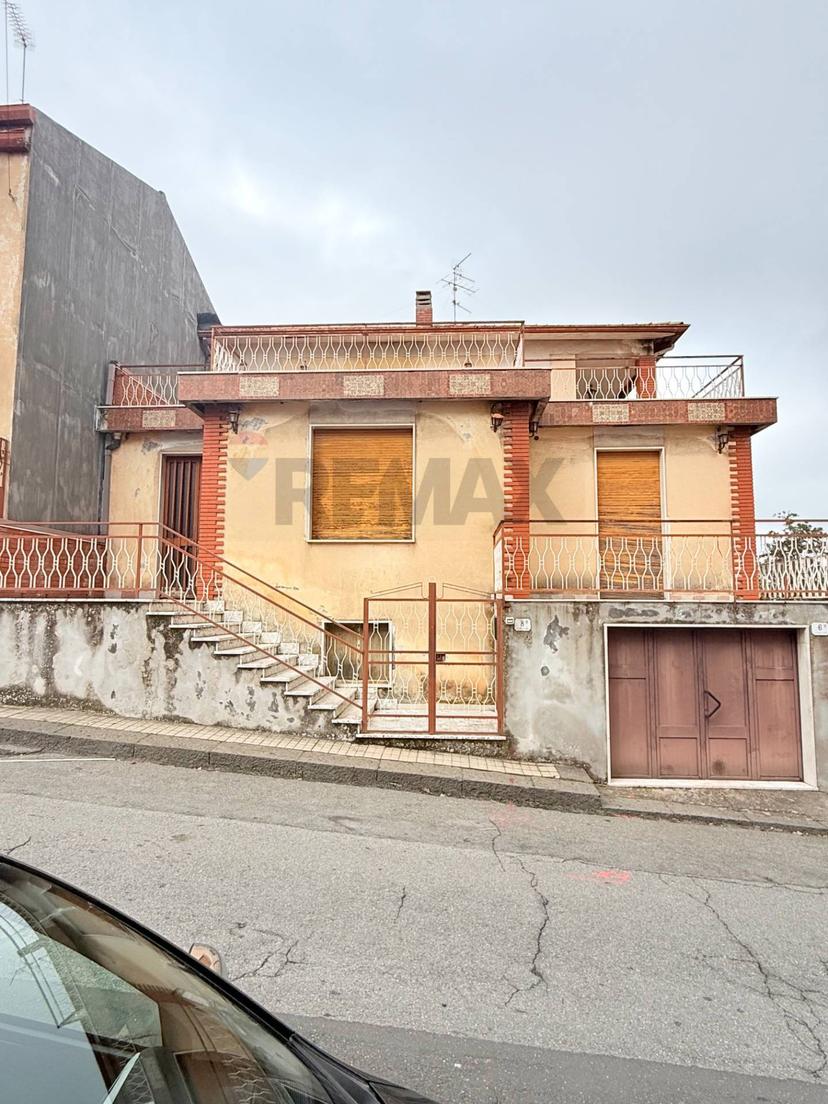 Villa in Via Tenente Scuderi 4,6, Zafferana Etnea — foto 5 di 5