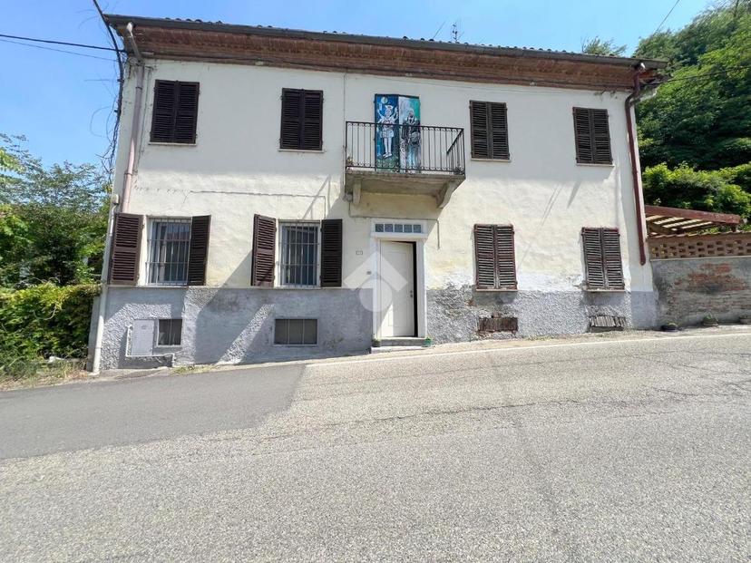 Casa indipendente in Frazione Quarto Superiore, Asti — foto 2 di 5