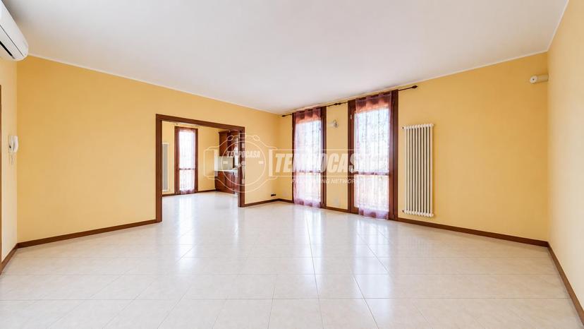 Trilocale in Strada Reatino 60, Novellara — foto 4 di 5