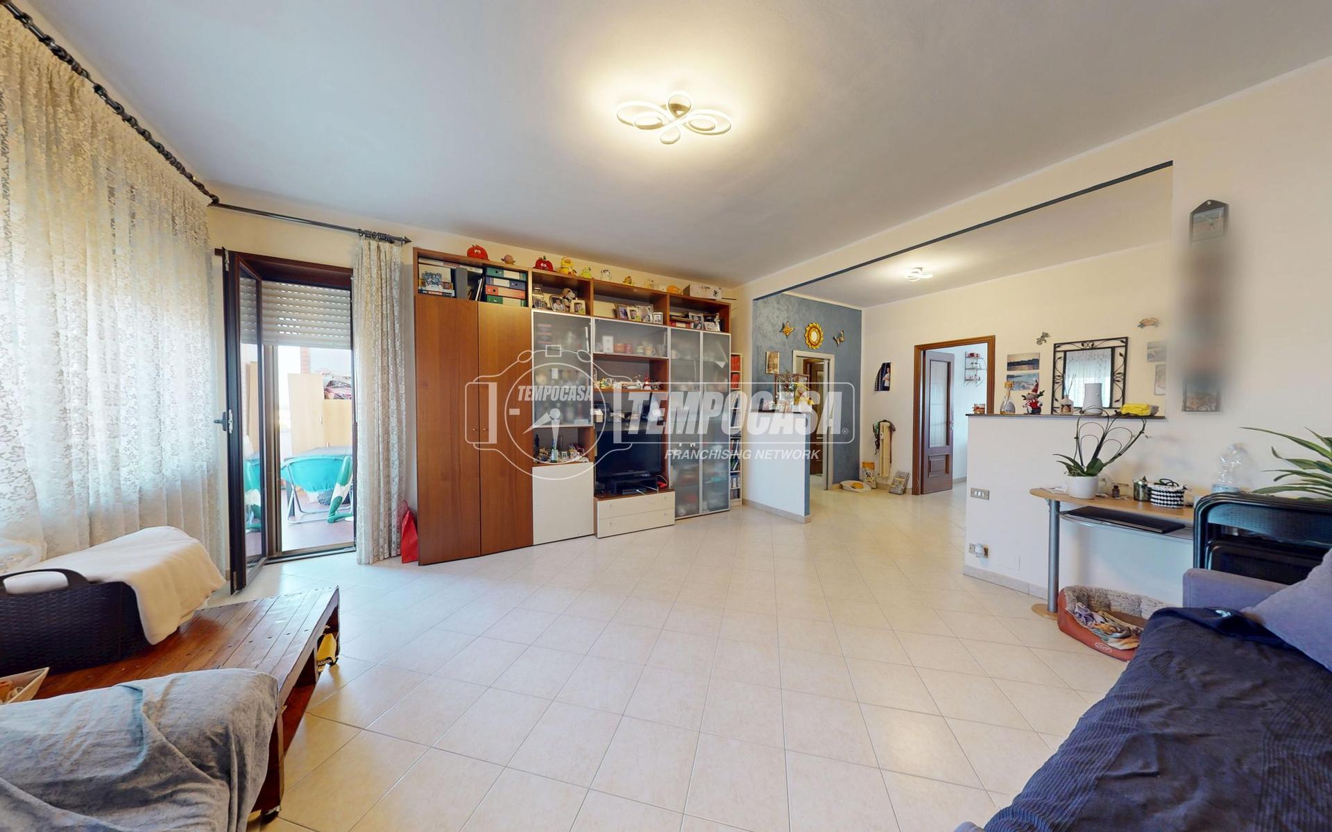 Quadrilocale in Via Brandizzo 88/a, Volpiano