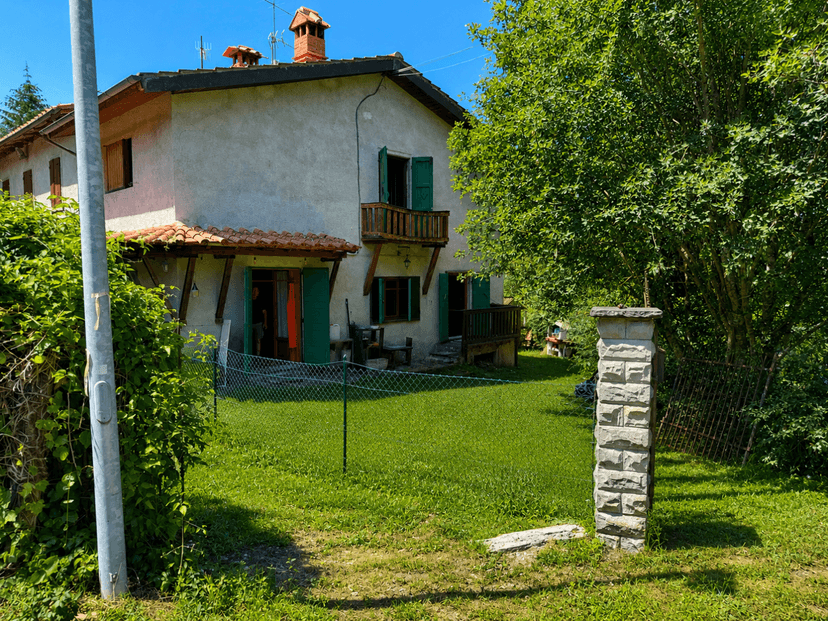Porzione di casa in a Statale della Consuma 52015, Castel San Niccolò — foto 4 di 5