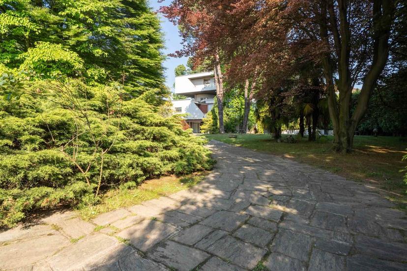Villa in Via Como, Casorate Sempione — foto 2 di 5