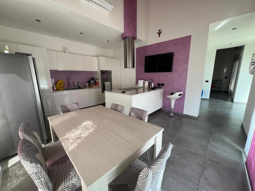 Villa in Via Stazione Snc, Lendinara — foto 2 di 5