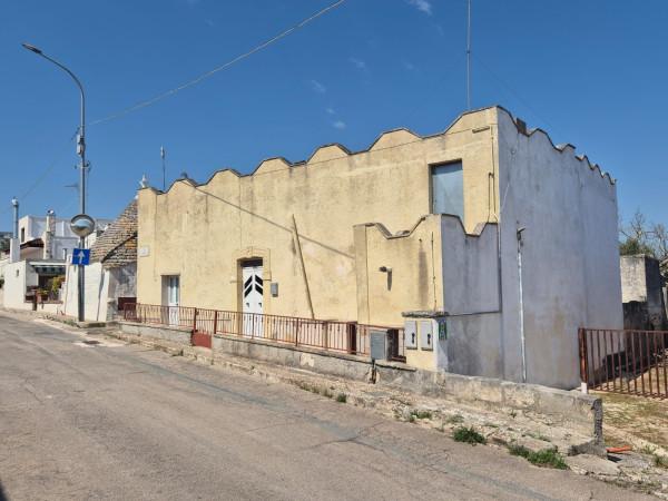 Villa in Via della Libertà, Cisternino
