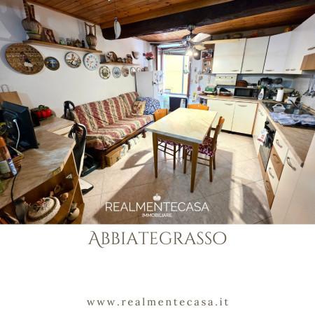 Trilocale in Viale Giuseppe Mazzini, Abbiategrasso