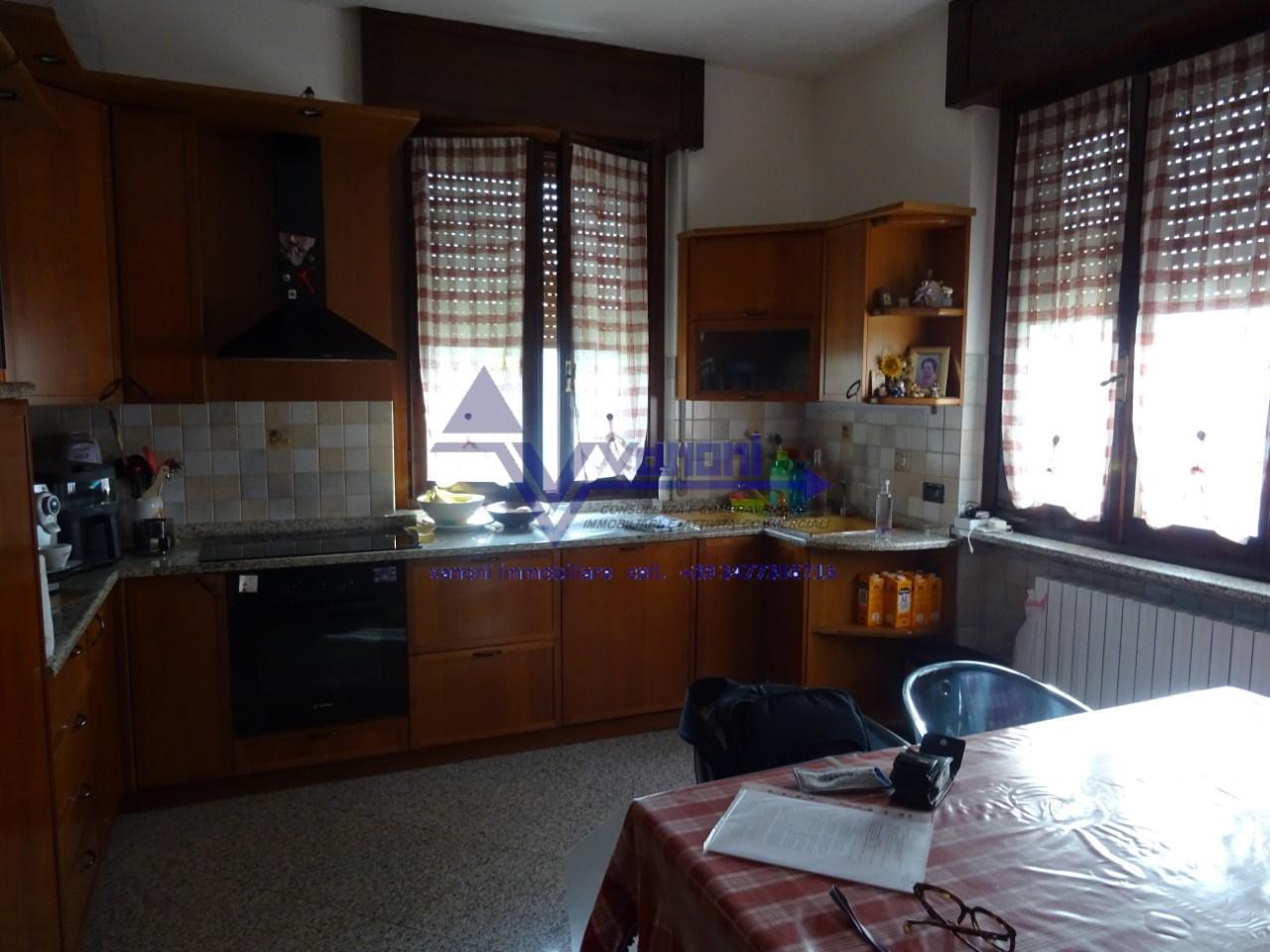 Villa bifamiliare in Via Crema, Cologno al Serio