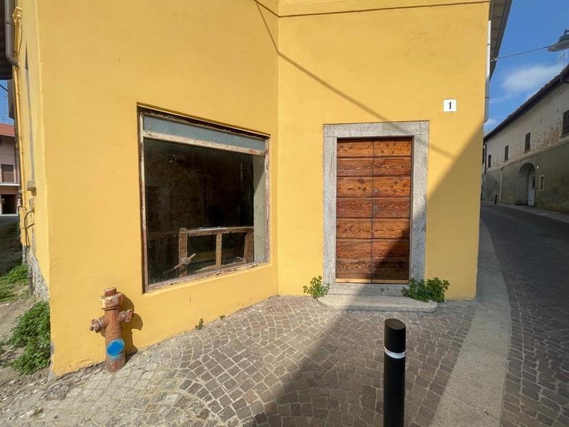 Villa bifamiliare in Via Italia 1, Carnago — foto 3 di 4