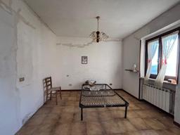 Trilocale, Poggio San Lorenzo
