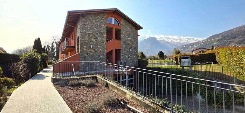 Quadrilocale in  Via Moriggia Pelascini Snc, Gravedona ed Uniti — foto 2 di 5
