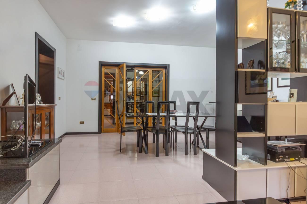 Villa in Sant'Eufemia 288, Fara Filiorum Petri