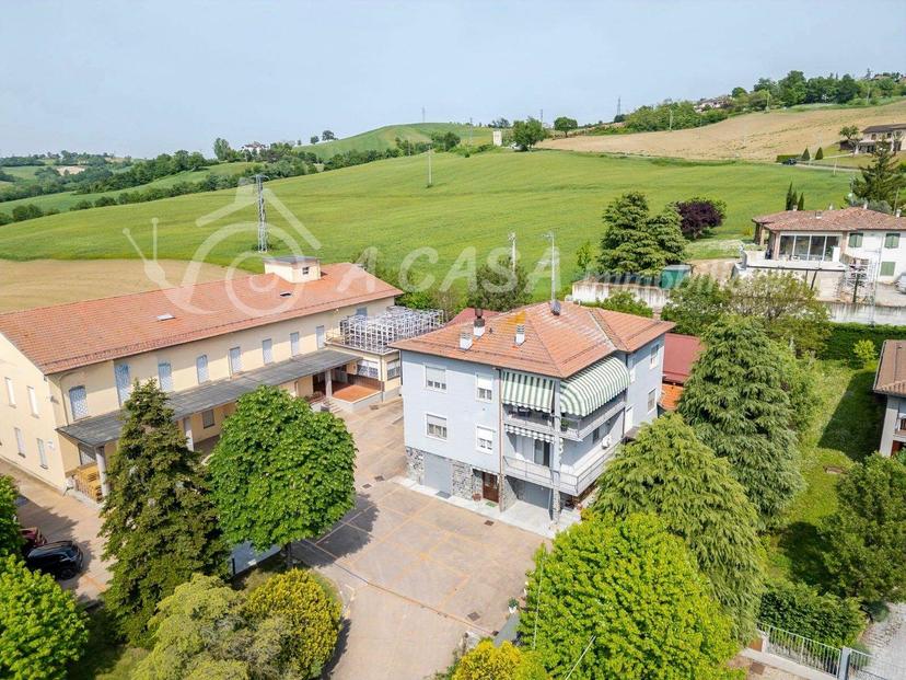 Villa unifamiliare in Via Roma 25, Langhirano — foto 2 di 5