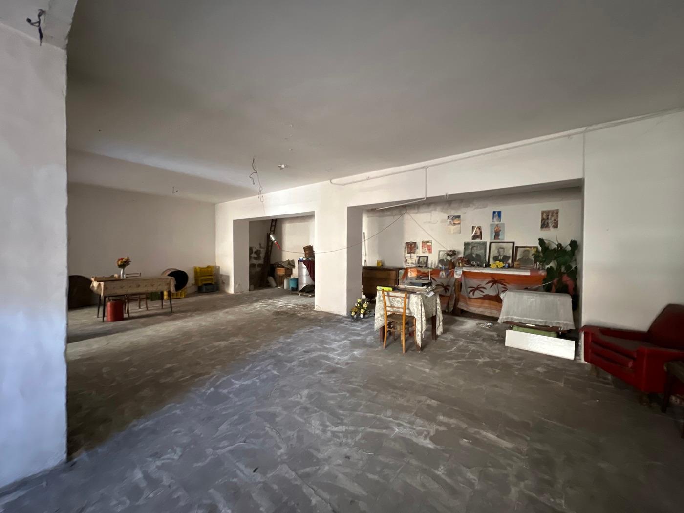 Terratetto unifamiliare in Piazza Fontanella 51, Guardia Sanframondi