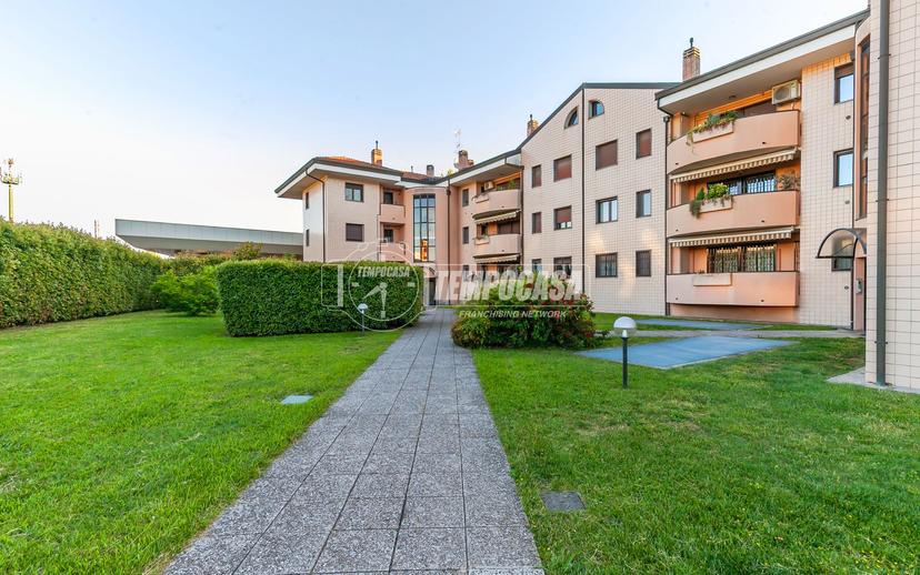 Quadrilocale in Via Sauro 40, Cormano