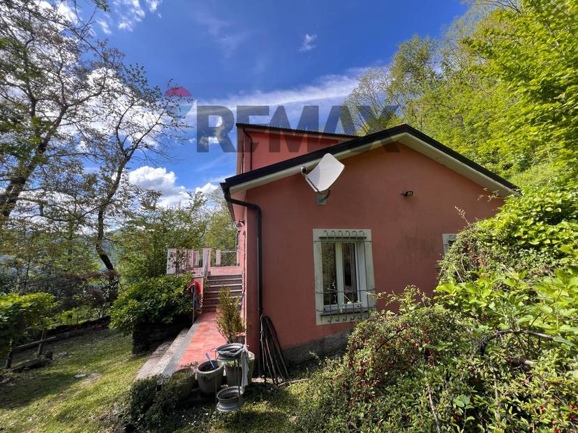 Casa indipendente in Via Montemozzo 5, Borzonasca — foto 4 di 5