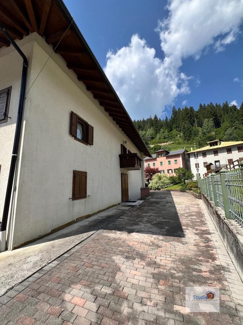Casa indipendente in Via Caduti di Cima Vallona 4, Comelico Superiore — foto 2 di 5