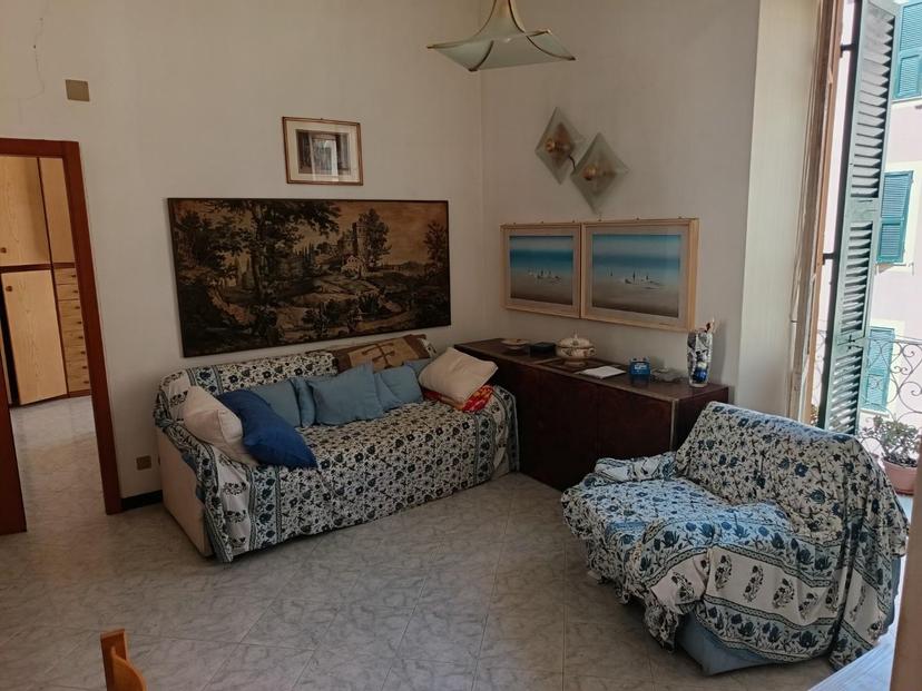 Trilocale, La Spezia