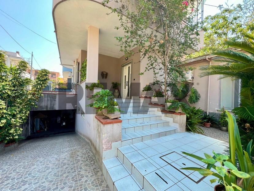Villa a schiera in Via Aviatori d\'Italia 10, Caserta — foto 2 di 5