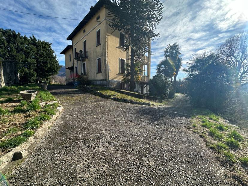 Villa in Gorizia 18, Gemonio — foto 5 di 5