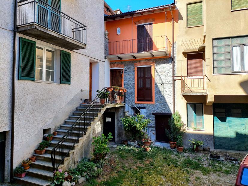 Casa indipendente in Via Pelazza  38-40, Ormea — foto 2 di 5