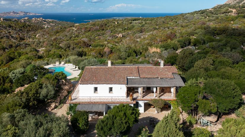 Villa unifamiliare, Arzachena — foto 2 di 5