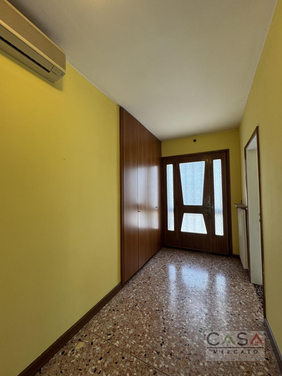 Casa indipendente in Via Sclavons, Cordenons