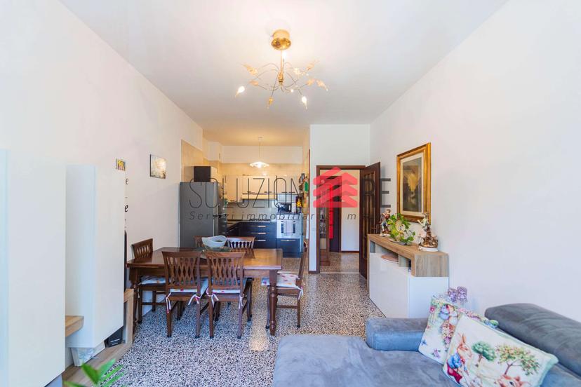 Trilocale in Via Viviani  14, Novara