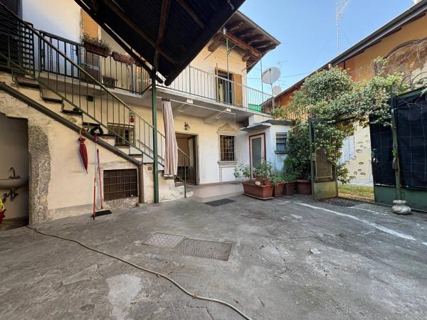 Terratetto plurifamiliare in Piazza San Sebastiano 13, Somma Lombardo — foto 3 di 5