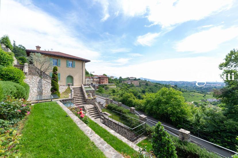 Casa indipendente in Via Belvedere 37, Montevecchia — foto 3 di 5