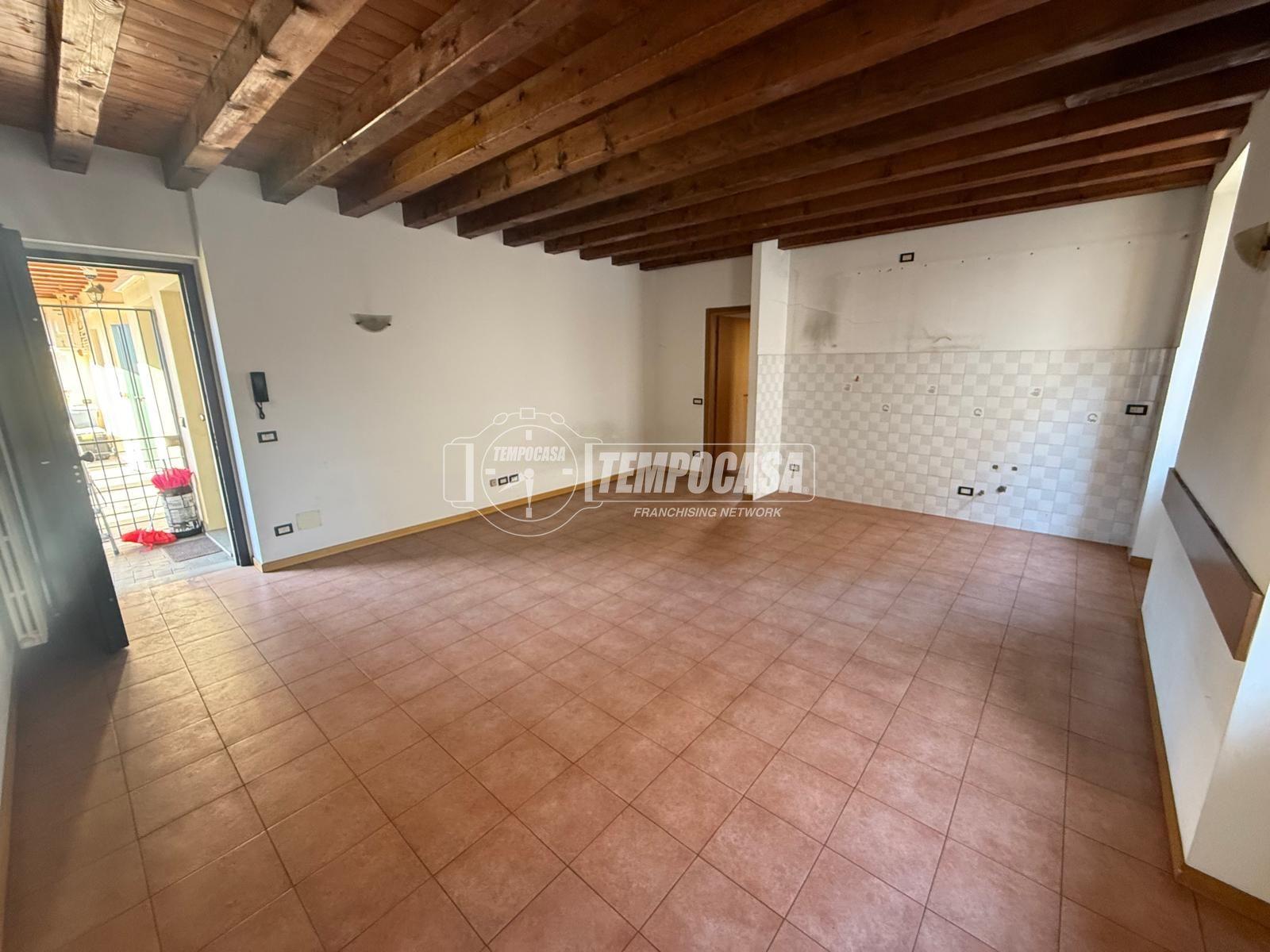Bilocale, Brignano Gera d'Adda
