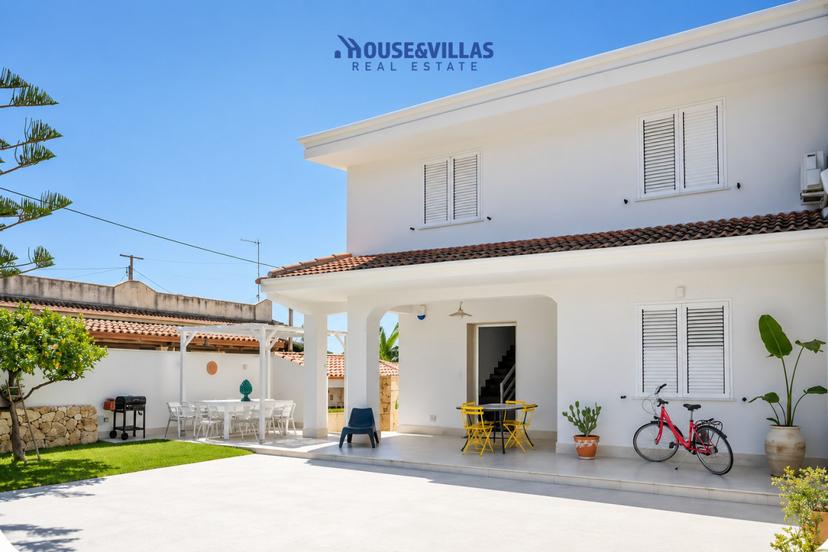 Villa in Via Gaetano Martino, Noto