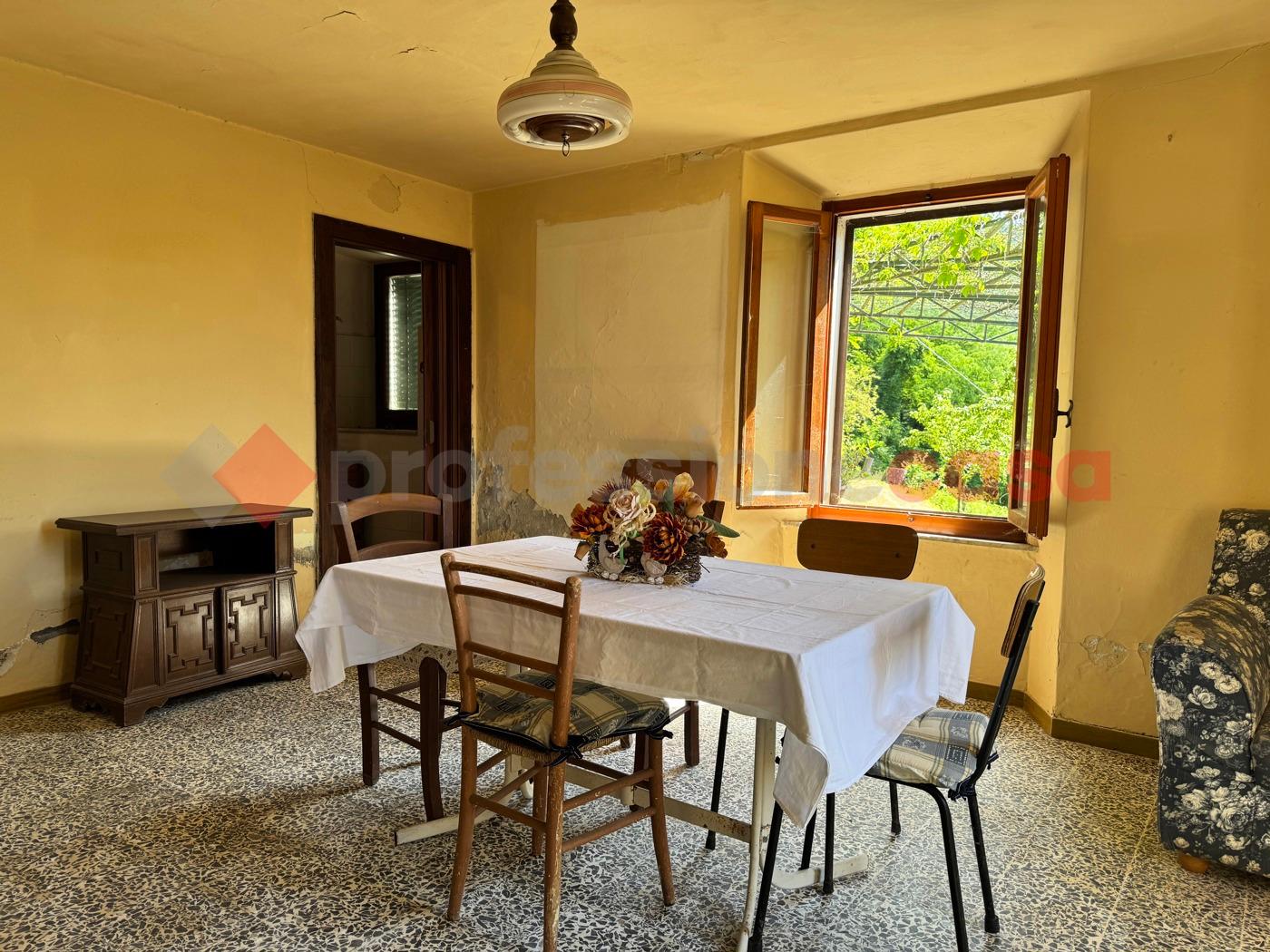 Villa in Località Piaggiagrande  Snc, Barga