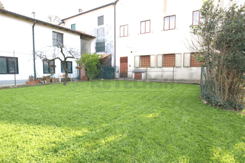 Villa a schiera in Piazza Guglielmo Marconi, Montegalda — foto 2 di 5