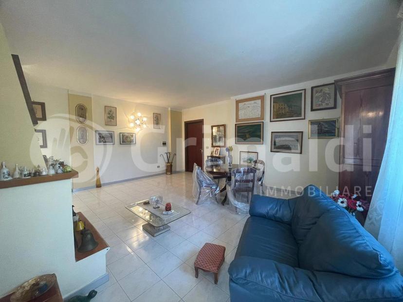 Quadrilocale in Via Viticella 4, Quarto — foto 3 di 5