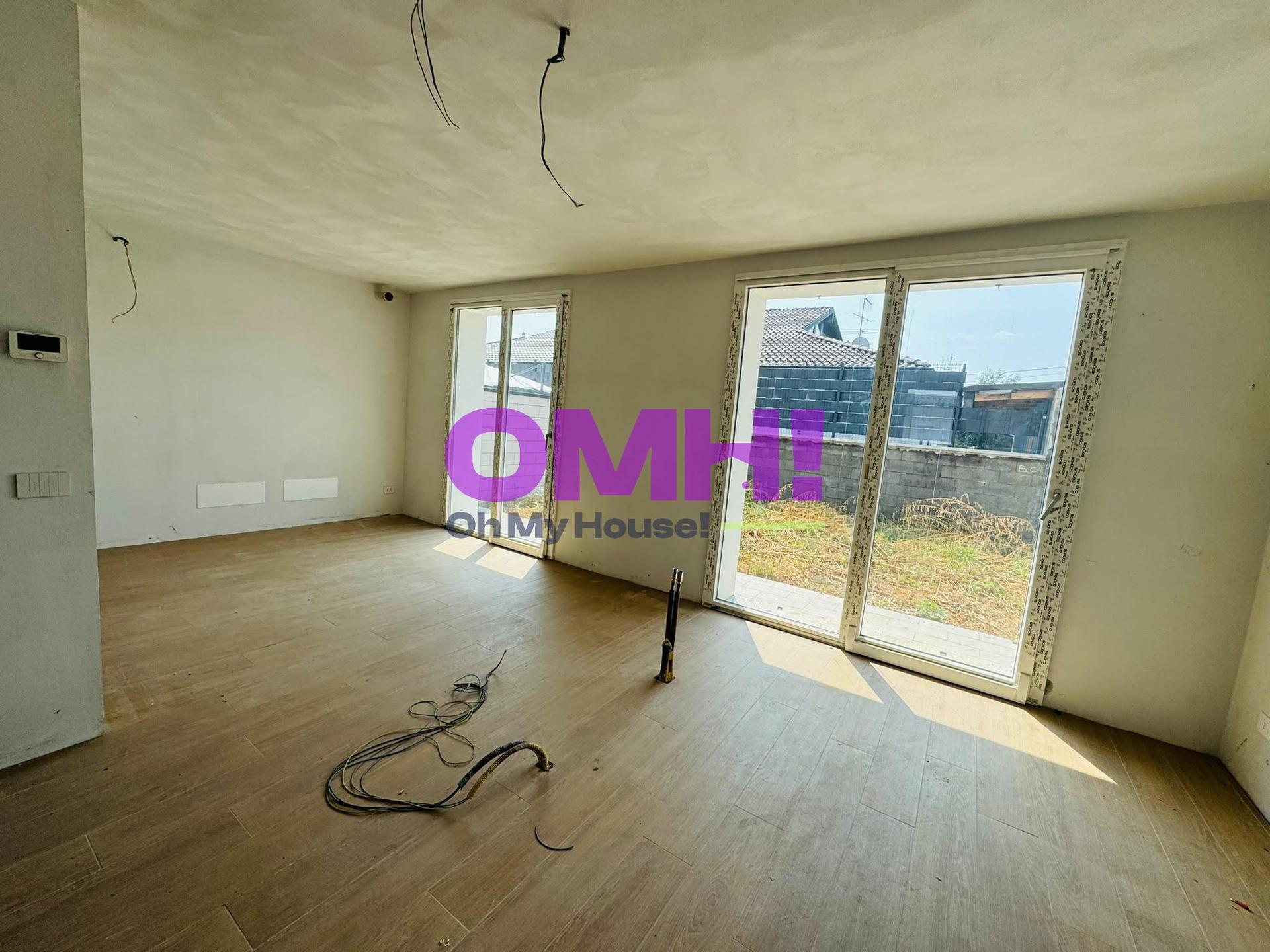 Villa a schiera in Via Nava 30, Gorla Minore