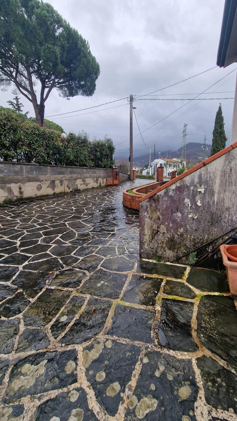 Villa bifamiliare, Sarzana